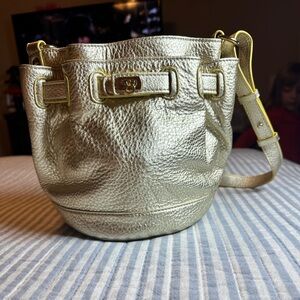 Letizia Gold Metallic Pebbled Leather Crossbody Bucket Bag Yellow Trim Turn Lock